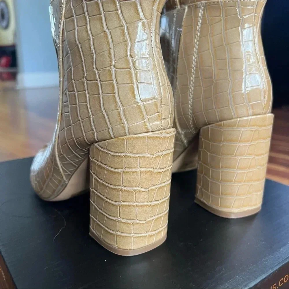 Lulu’s Croc Pointed-Toe Knee High Boots in Light Nude Size 10 New In Box - Picture 5 of 6